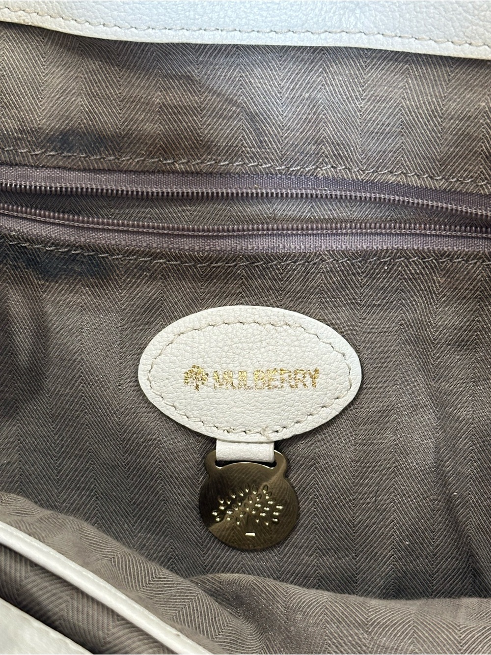 Mulberry Beige Herringbone Lined Interior with White Leather Trim